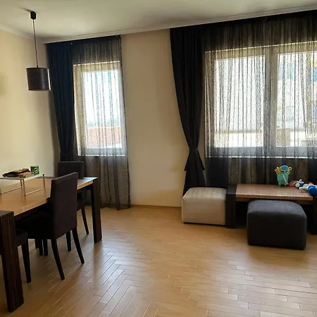 Private In Majestic Апартамент